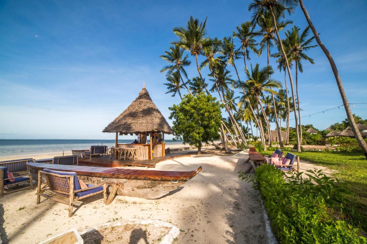 Antonio Beach Tree House Hotel & Spa Uroa Exteriör bild