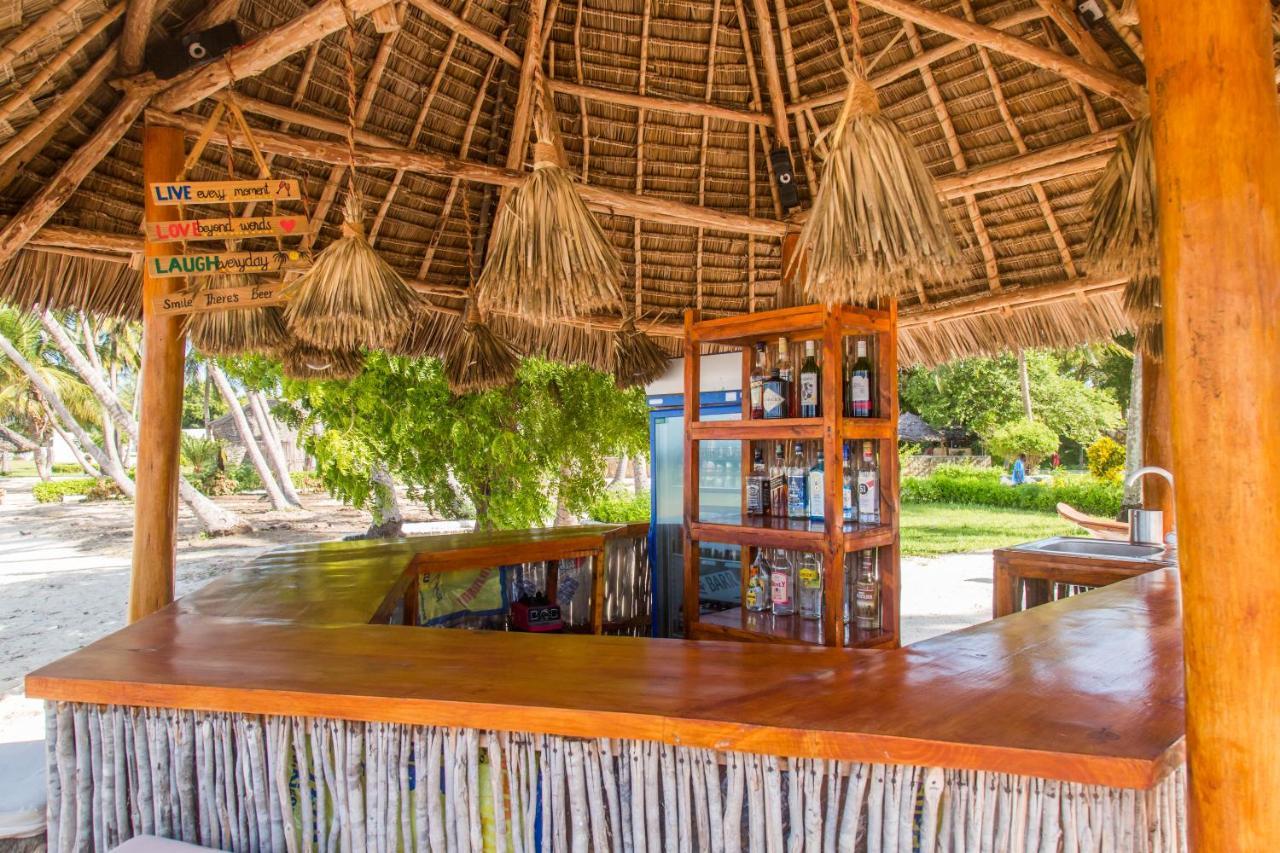 Antonio Beach Tree House Hotel & Spa Uroa Exteriör bild